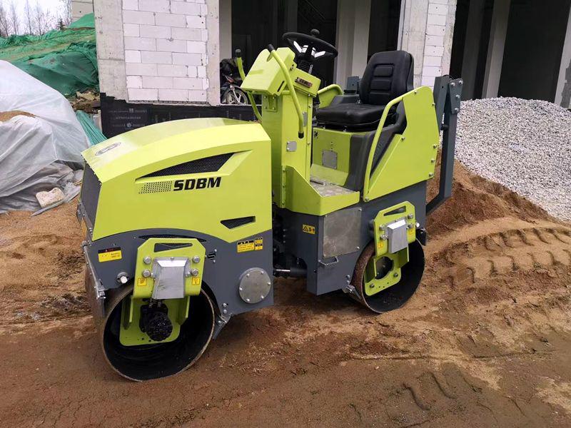 奔馬小型壓路機土方壓實、溝槽回填施工案例